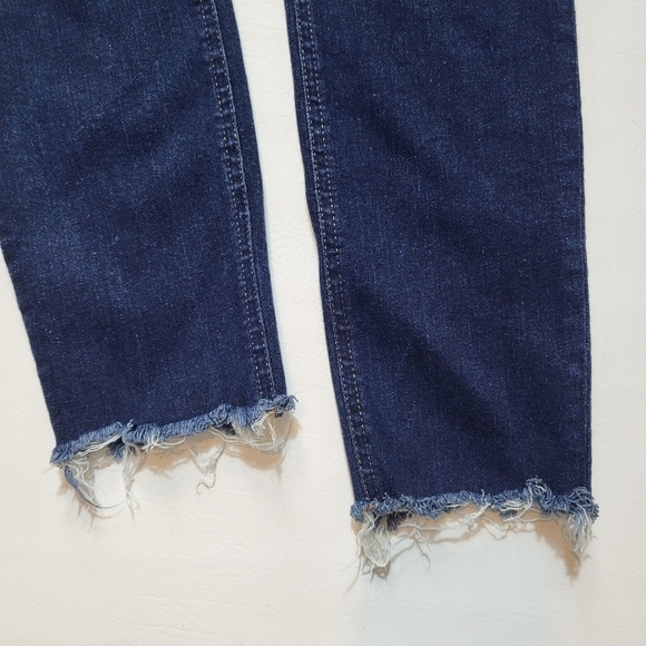 Acne Studios Jeans Dark Wash Denim Frayed Hem Skinny Style Women's Size 29 - Picture 4 of 9